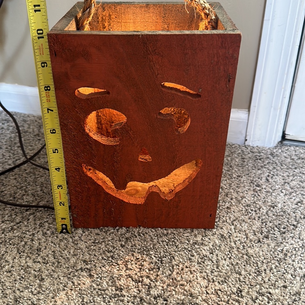 Wooden Pumpkin Light Up Box - Picture 2 of 7